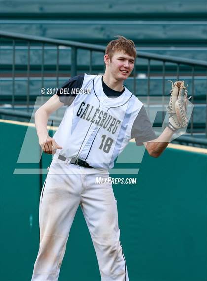 Thumbnail 1 in Galesburg vs. Monroe photogallery.