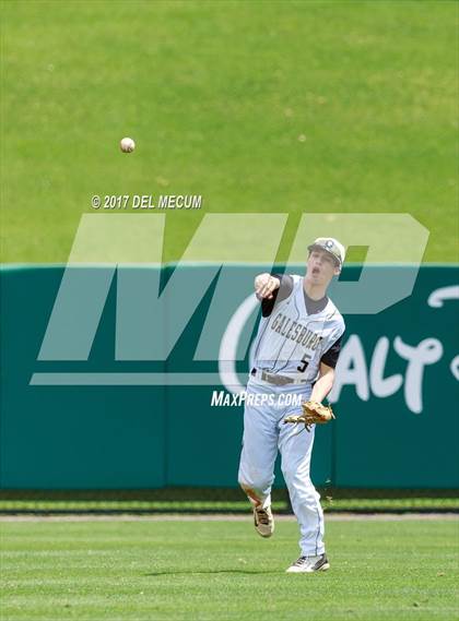 Thumbnail 3 in Galesburg vs. Monroe photogallery.