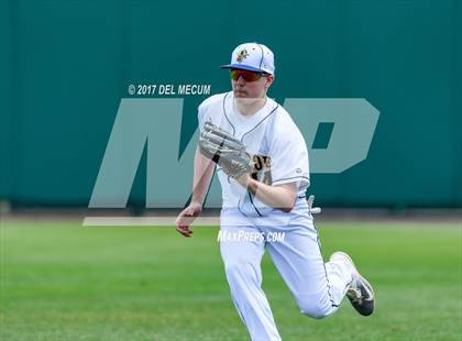 Thumbnail 3 in Galesburg vs. Monroe photogallery.