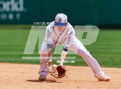 Thumbnail 3 in Galesburg vs. Monroe photogallery.