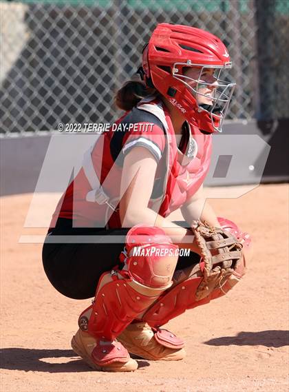 Thumbnail 2 in Boulder Creek vs Gilbert (Desert Mountain Invitational) photogallery.