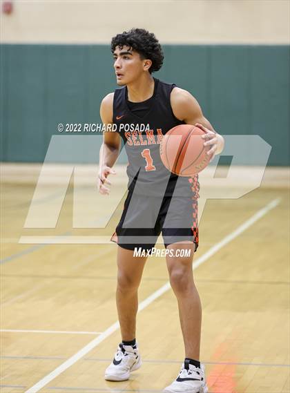 Thumbnail 2 in Selma @ Dinuba photogallery.