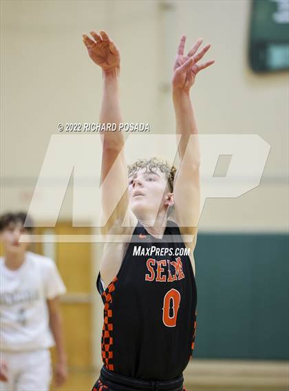 Thumbnail 1 in Selma @ Dinuba photogallery.