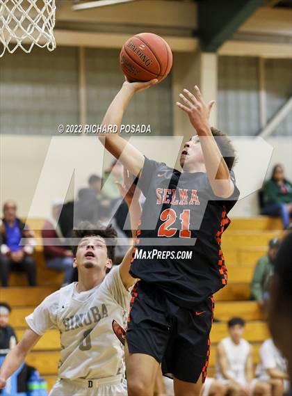 Thumbnail 1 in Selma @ Dinuba photogallery.