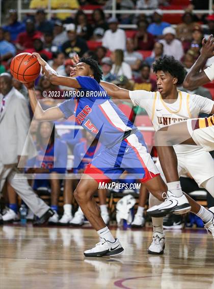 Thumbnail 2 in West Brook vs. Beaumont United (UIL 6A Quarterfinal) photogallery.