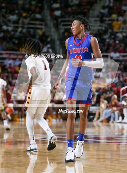 Thumbnail 1 in West Brook vs. Beaumont United (UIL 6A Quarterfinal) photogallery.