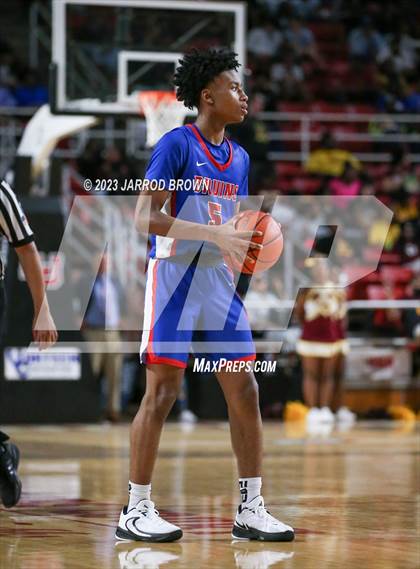 Thumbnail 2 in West Brook vs. Beaumont United (UIL 6A Quarterfinal) photogallery.