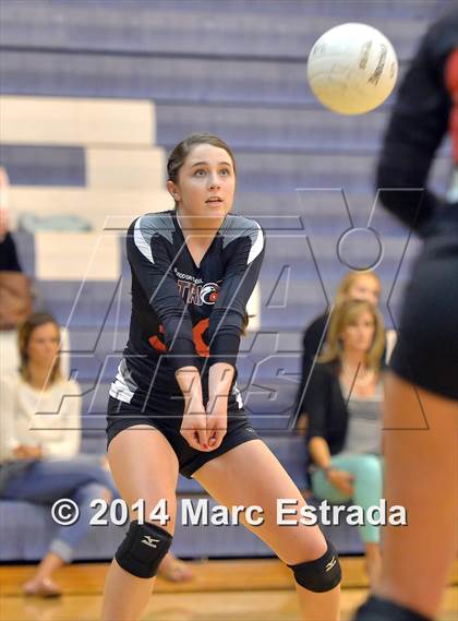 Thumbnail 3 in Calvary Christian vs. Carrollwood Day (Indian Rocks Pre-Season Varsity Tournament) photogallery.