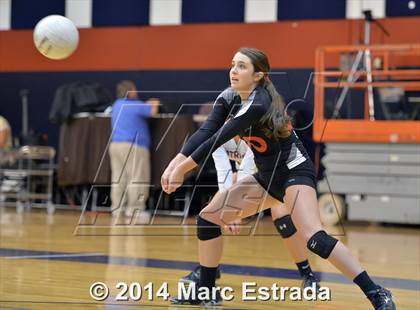 Thumbnail 2 in Calvary Christian vs. Carrollwood Day (Indian Rocks Pre-Season Varsity Tournament) photogallery.
