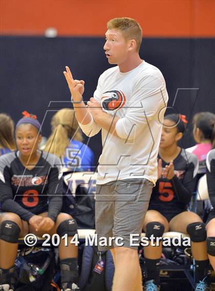 Thumbnail 2 in Calvary Christian vs. Carrollwood Day (Indian Rocks Pre-Season Varsity Tournament) photogallery.