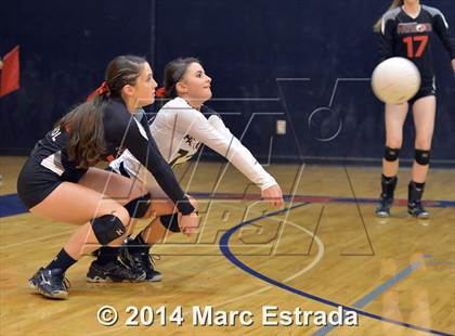 Thumbnail 2 in Calvary Christian vs. Carrollwood Day (Indian Rocks Pre-Season Varsity Tournament) photogallery.