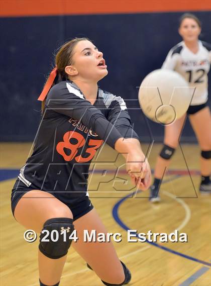 Thumbnail 3 in Calvary Christian vs. Carrollwood Day (Indian Rocks Pre-Season Varsity Tournament) photogallery.