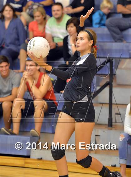 Thumbnail 2 in Calvary Christian vs. Carrollwood Day (Indian Rocks Pre-Season Varsity Tournament) photogallery.