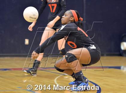 Thumbnail 1 in Calvary Christian vs. Carrollwood Day (Indian Rocks Pre-Season Varsity Tournament) photogallery.
