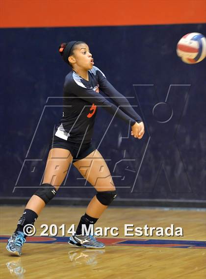 Thumbnail 1 in Calvary Christian vs. Carrollwood Day (Indian Rocks Pre-Season Varsity Tournament) photogallery.