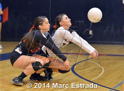 Thumbnail 3 in Calvary Christian vs. Carrollwood Day (Indian Rocks Pre-Season Varsity Tournament) photogallery.