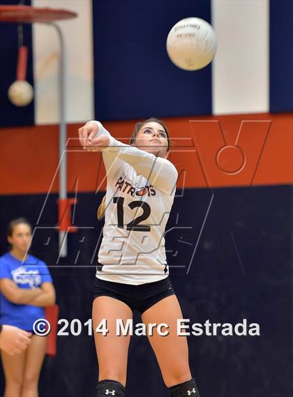 Thumbnail 2 in Calvary Christian vs. Carrollwood Day (Indian Rocks Pre-Season Varsity Tournament) photogallery.