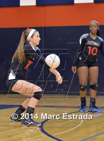 Thumbnail 2 in Calvary Christian vs. Carrollwood Day (Indian Rocks Pre-Season Varsity Tournament) photogallery.