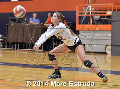 Thumbnail 1 in Calvary Christian vs. Carrollwood Day (Indian Rocks Pre-Season Varsity Tournament) photogallery.