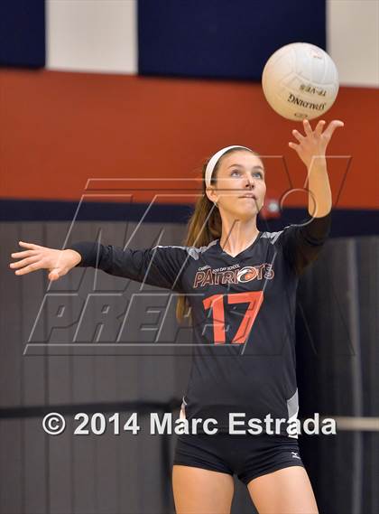 Thumbnail 3 in Calvary Christian vs. Carrollwood Day (Indian Rocks Pre-Season Varsity Tournament) photogallery.