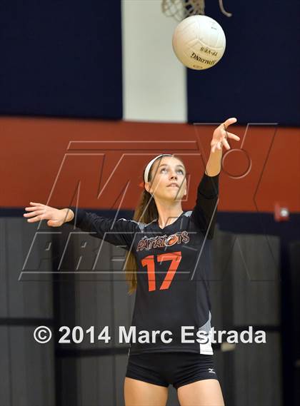 Thumbnail 3 in Calvary Christian vs. Carrollwood Day (Indian Rocks Pre-Season Varsity Tournament) photogallery.