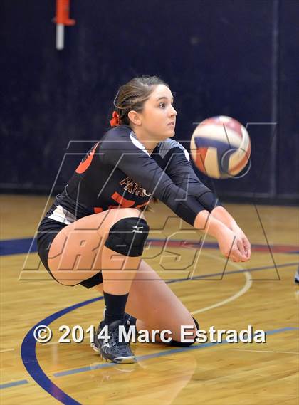 Thumbnail 2 in Calvary Christian vs. Carrollwood Day (Indian Rocks Pre-Season Varsity Tournament) photogallery.