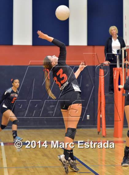 Thumbnail 3 in Calvary Christian vs. Carrollwood Day (Indian Rocks Pre-Season Varsity Tournament) photogallery.