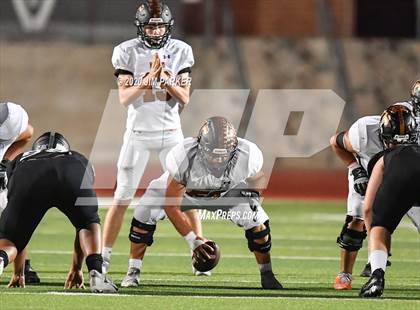 Thumbnail 3 in Hutto @ Vandegrift photogallery.