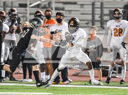 Thumbnail 3 in Hutto @ Vandegrift photogallery.