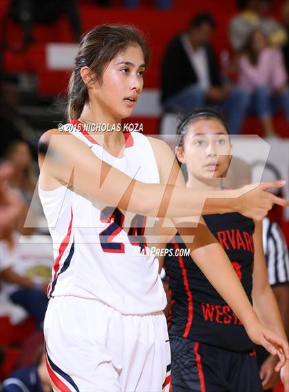 Thumbnail 1 in Harvard-Westlake vs. Redondo Union (Battle of the Beach) photogallery.
