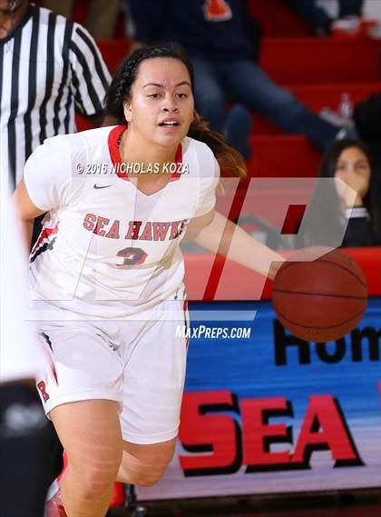 Thumbnail 1 in Harvard-Westlake vs. Redondo Union (Battle of the Beach) photogallery.