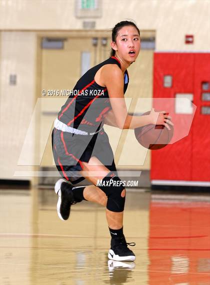 Thumbnail 1 in Harvard-Westlake vs. Redondo Union (Battle of the Beach) photogallery.