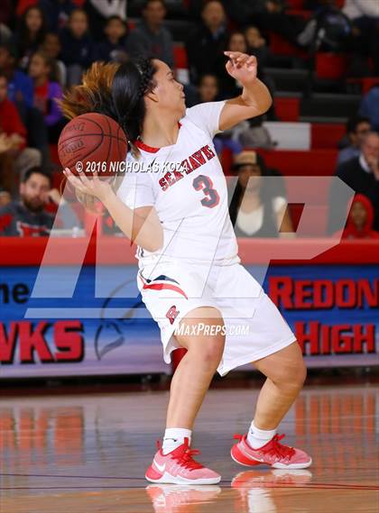 Thumbnail 2 in Harvard-Westlake vs. Redondo Union (Battle of the Beach) photogallery.