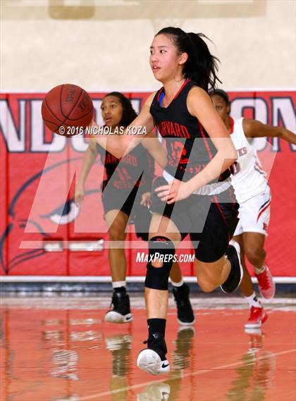 Thumbnail 3 in Harvard-Westlake vs. Redondo Union (Battle of the Beach) photogallery.