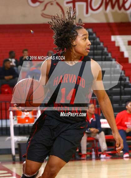 Thumbnail 2 in Harvard-Westlake vs. Redondo Union (Battle of the Beach) photogallery.