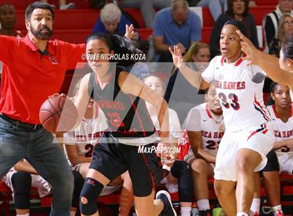 Thumbnail 3 in Harvard-Westlake vs. Redondo Union (Battle of the Beach) photogallery.