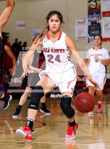 Thumbnail 1 in Harvard-Westlake vs. Redondo Union (Battle of the Beach) photogallery.
