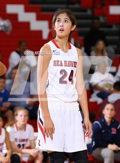 Thumbnail 3 in Harvard-Westlake vs. Redondo Union (Battle of the Beach) photogallery.