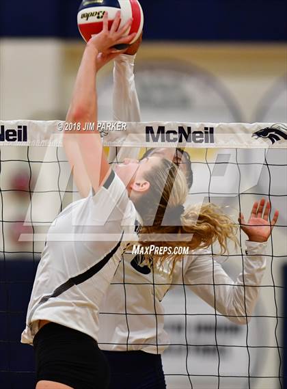 Thumbnail 3 in Vandegrift @ McNeil photogallery.