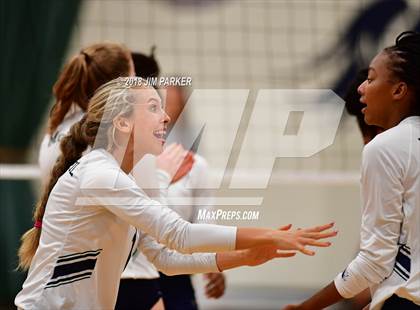 Thumbnail 2 in Vandegrift @ McNeil photogallery.