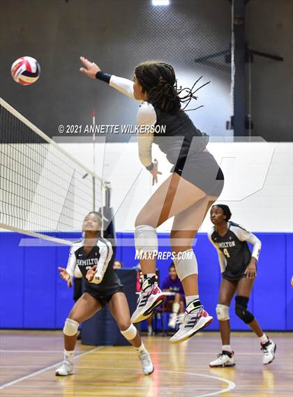 Thumbnail 1 in Hamilton vs. The First Academy (Nike Tournament of Champions) photogallery.
