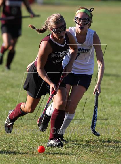 Thumbnail 2 in Morristown vs. West Morris Central photogallery.