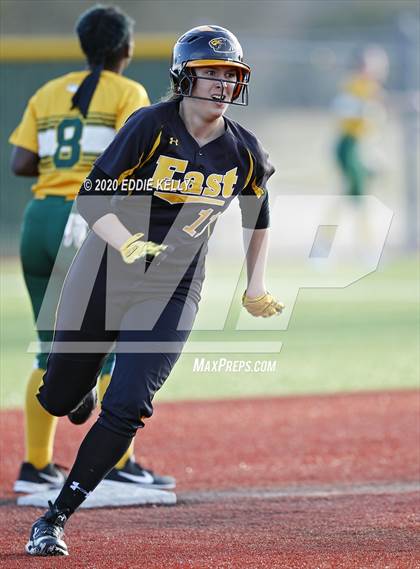 Thumbnail 2 in Longview vs Plano East (Allen Tournament) photogallery.