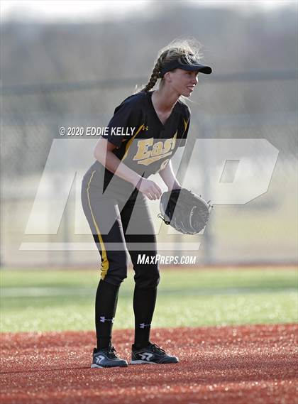 Thumbnail 2 in Longview vs Plano East (Allen Tournament) photogallery.