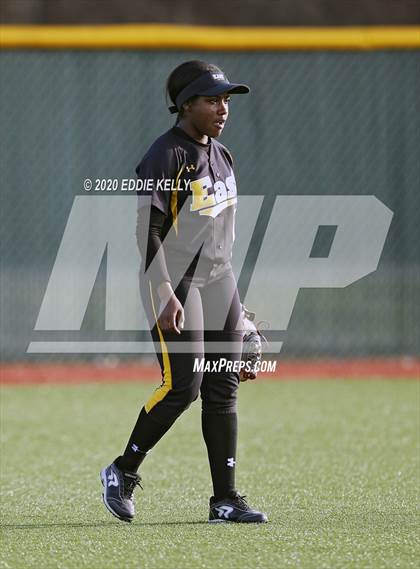 Thumbnail 3 in Longview vs Plano East (Allen Tournament) photogallery.