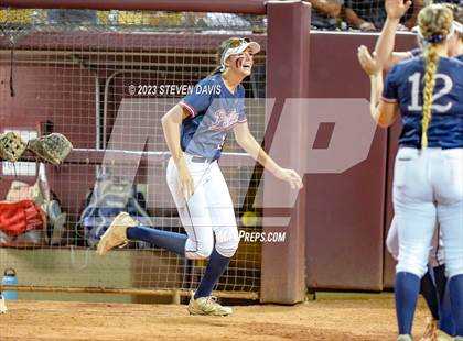 Thumbnail 2 in Perry @ Basha (AIA 6A Final) photogallery.