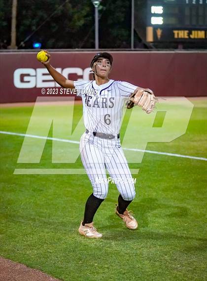 Thumbnail 3 in Perry @ Basha (AIA 6A Final) photogallery.