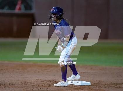 Thumbnail 1 in Perry @ Basha (AIA 6A Final) photogallery.