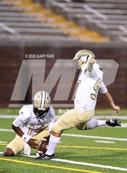 Thumbnail 1 in McCallie vs Calhoun photogallery.
