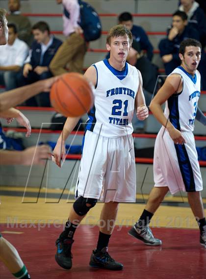 Thumbnail 1 in Frontier vs. Garces photogallery.